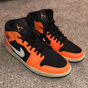 Nike Air Jordan 1 - Black Cone size 11.5